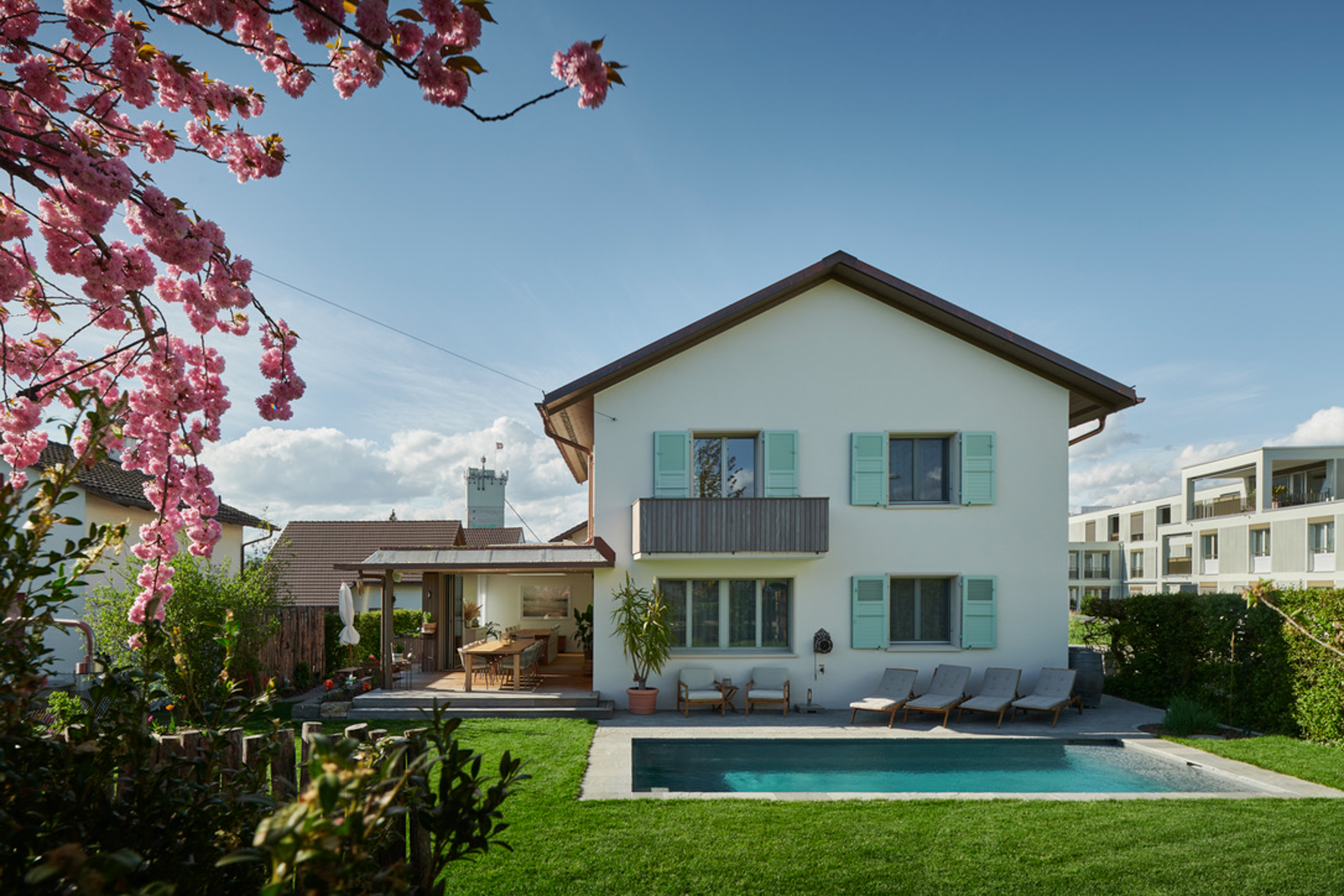 F51BDE93-4328-4E06-B93E-DD2BAAFF1ADA_1_105_c